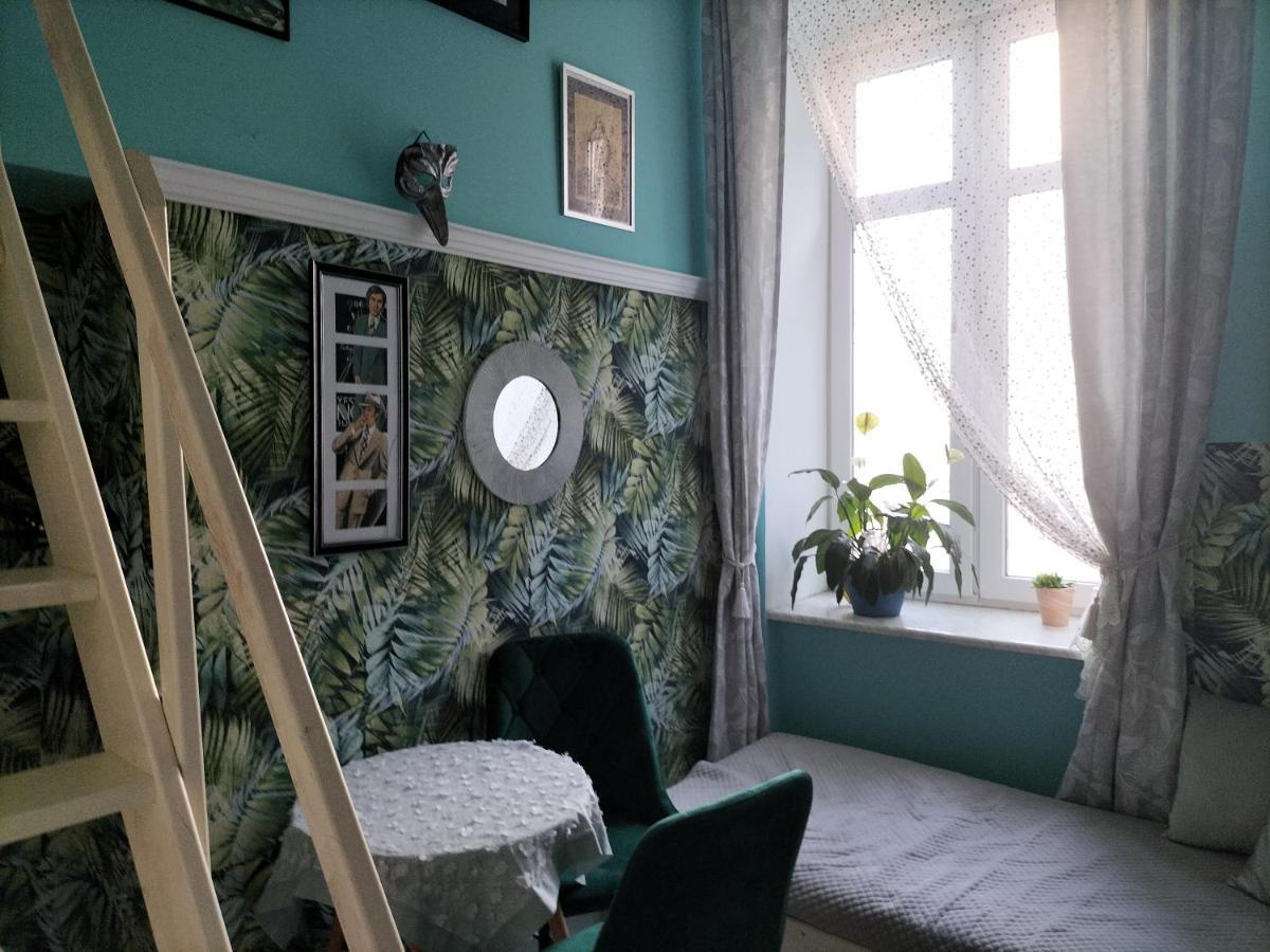 ウッチ Dobranoc Bed & Breakfast エクステリア 写真